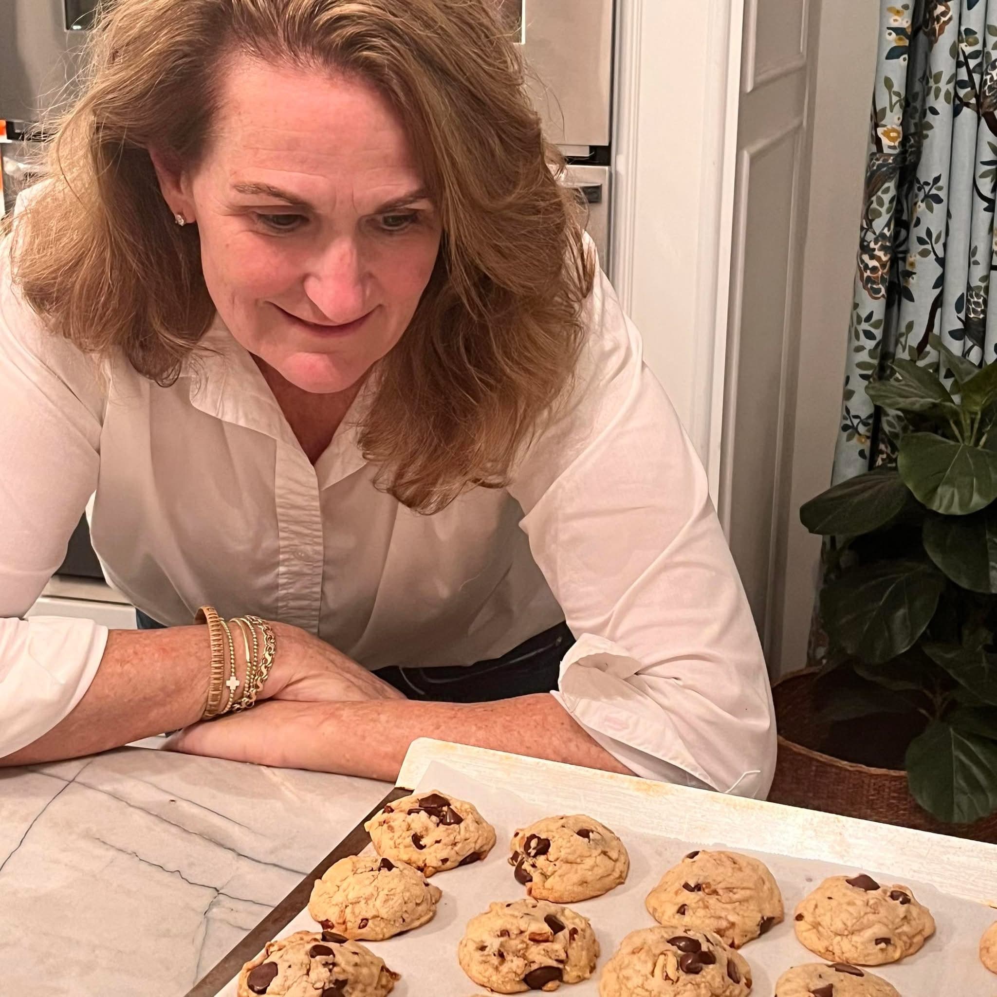 Jen with freshly baked cookies